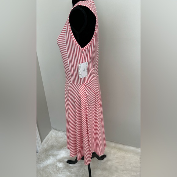 LulaRoe Nicki Dress - Picture 3 of 6